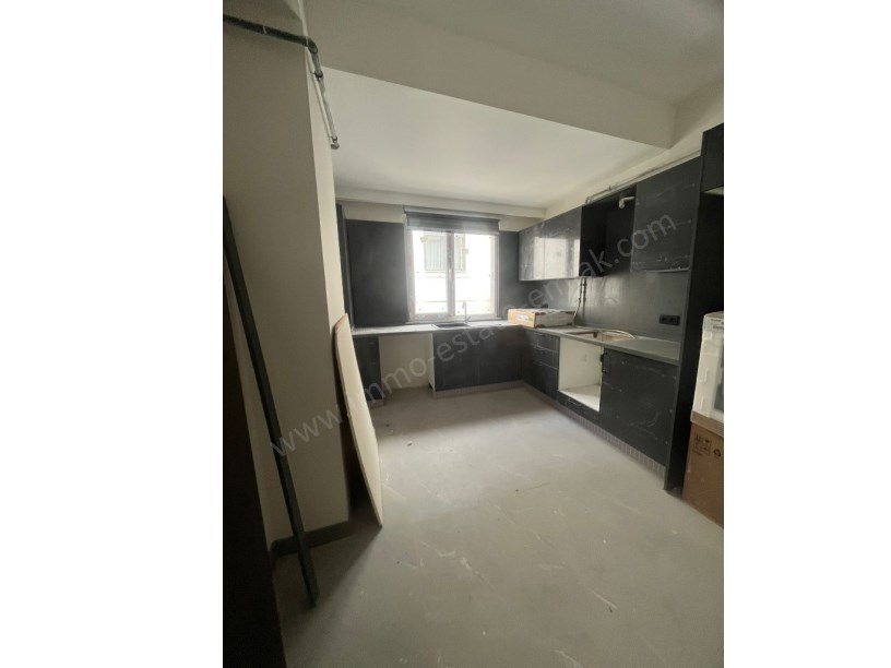 Bostancı’da 160 m² Net 3+2 Dubleks   Çift Girişli (Üst Kat Ayrı Giriş) Kaçırılmayacak Fırsat!