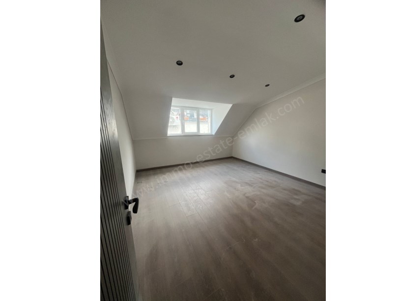 Bostancı’da 160 m² Net 3+2 Dubleks   Çift Girişli (Üst Kat Ayrı Giriş) Kaçırılmayacak Fırsat!