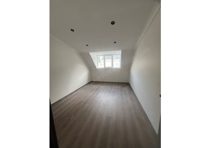 Bostancı’da 160 m² Net 3+2 Dubleks   Çift Girişli (Üst Kat Ayrı Giriş) Kaçırılmayacak Fırsat!