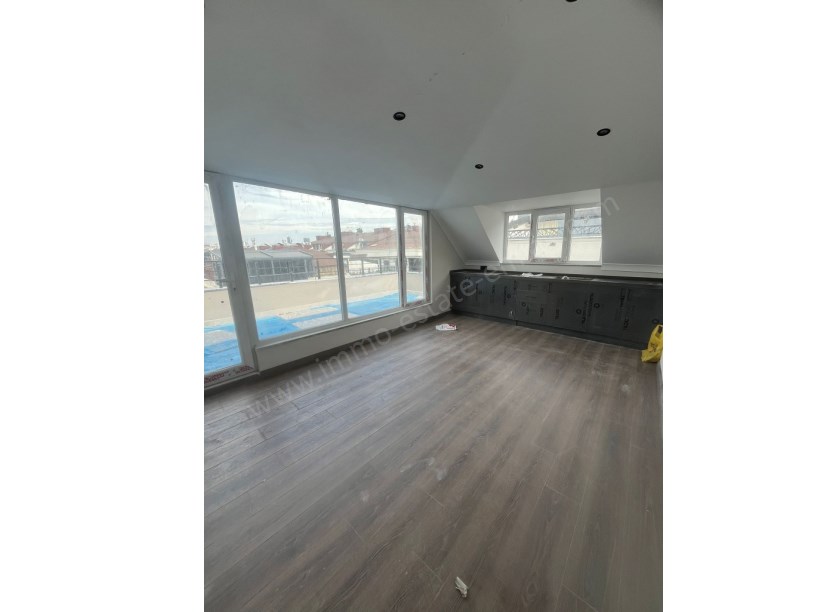 Bostancı’da 160 m² Net 3+2 Dubleks   Çift Girişli (Üst Kat Ayrı Giriş) Kaçırılmayacak Fırsat!