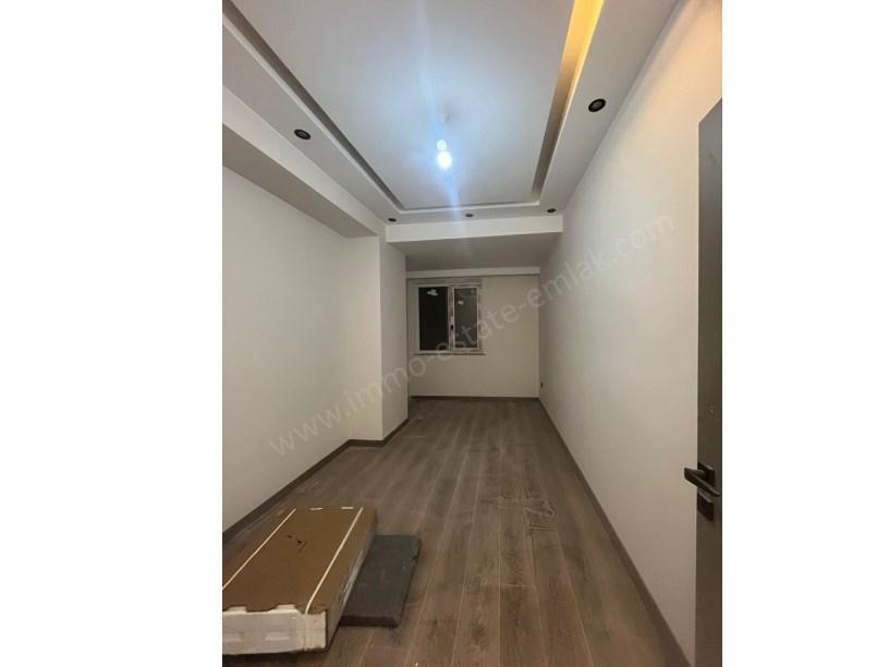 Bostancı Lunaparka Yürüme Mesafesinde 3+1 Satılık Daire