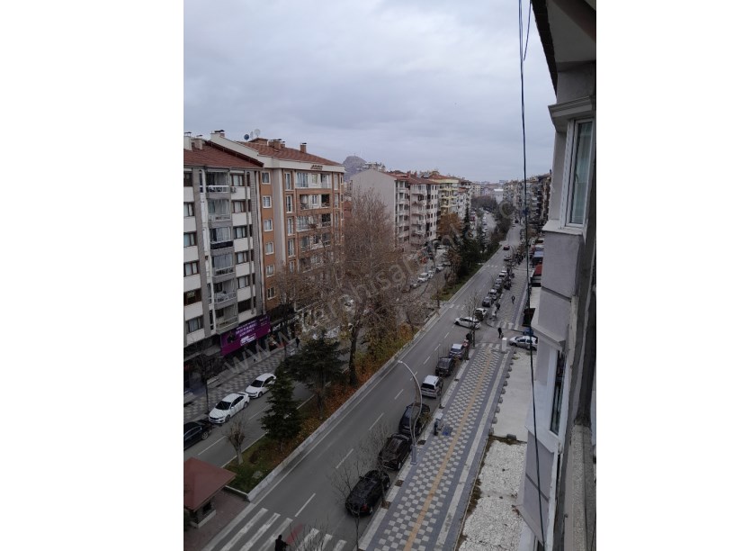 YEŞİLYOL ÜZERİ SATILIK D.GAZLI DAİRE