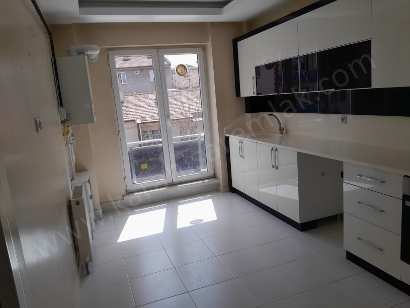 FATİH MH.KİRALIK D.GAZLI BAKIMLI DAİRE