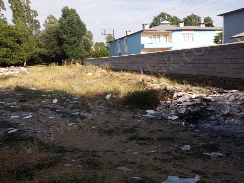 satılık arsa  1.701 m2 TEK TAPU BETAZİT MAH ERCİŞ