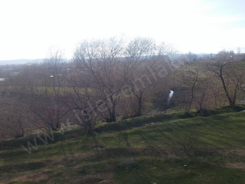 SATILIK YUKARI ÇINARLI İKİ KATLI EV HASTAHANE AŞAĞISI GÜNEY YAKIN