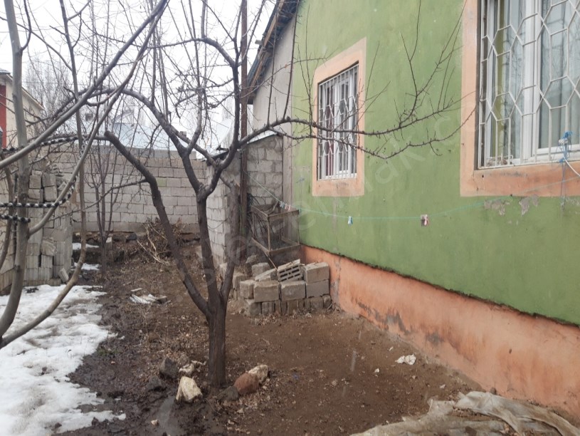 SATILIK.BAHÇELI.EV.ARSA.