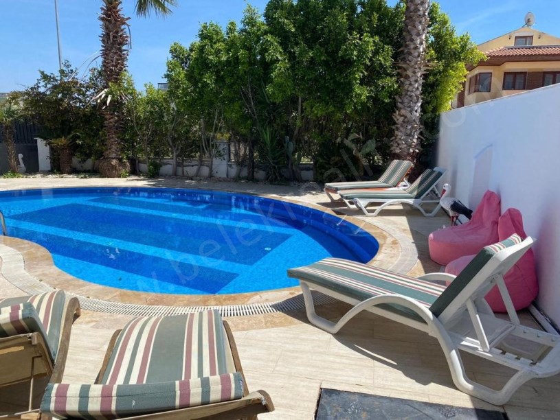REALITY EMLAKTAN KADRİYE BELEK BÖLGESİNDE KORUNAKLI KİRALIK VİLLA
