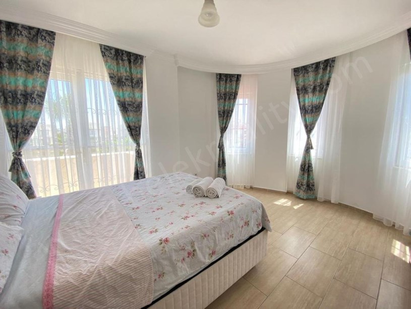 REALITY EMLAKTAN KADRİYE BELEK BÖLGESİNDE KORUNAKLI KİRALIK VİLLA
