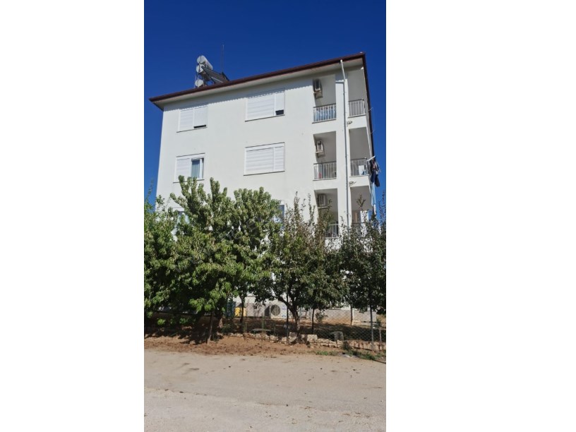 KADRİYE MERKEZ LEGENDS KARŞISI KİRALIK 2+1 EŞYALI DAİRE
