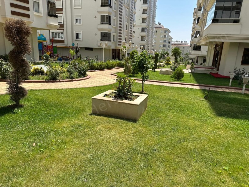 site içinde satılık daire