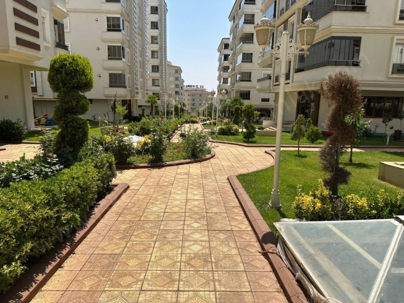 site içinde satılık daire