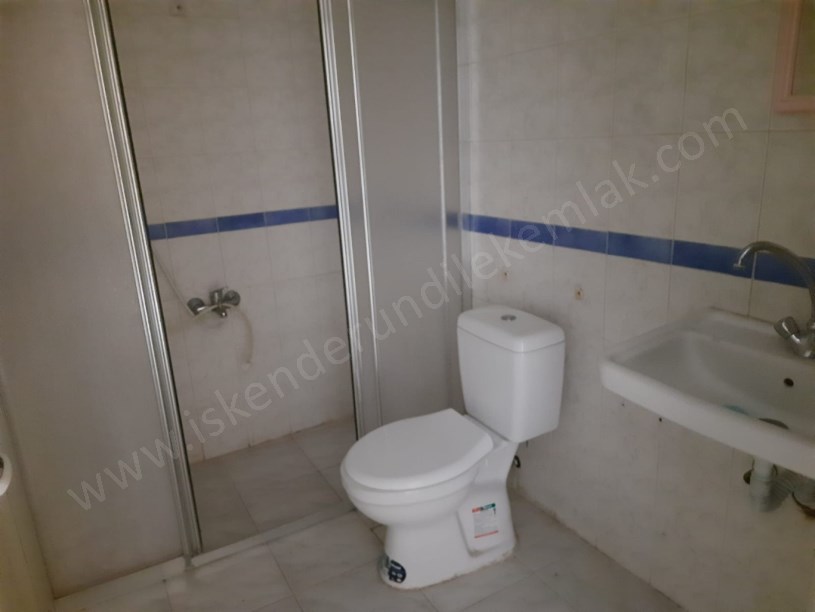 dilara sitesi  palmiye hastyakın okui ve semt pazarı cıvarıda kiralık daire