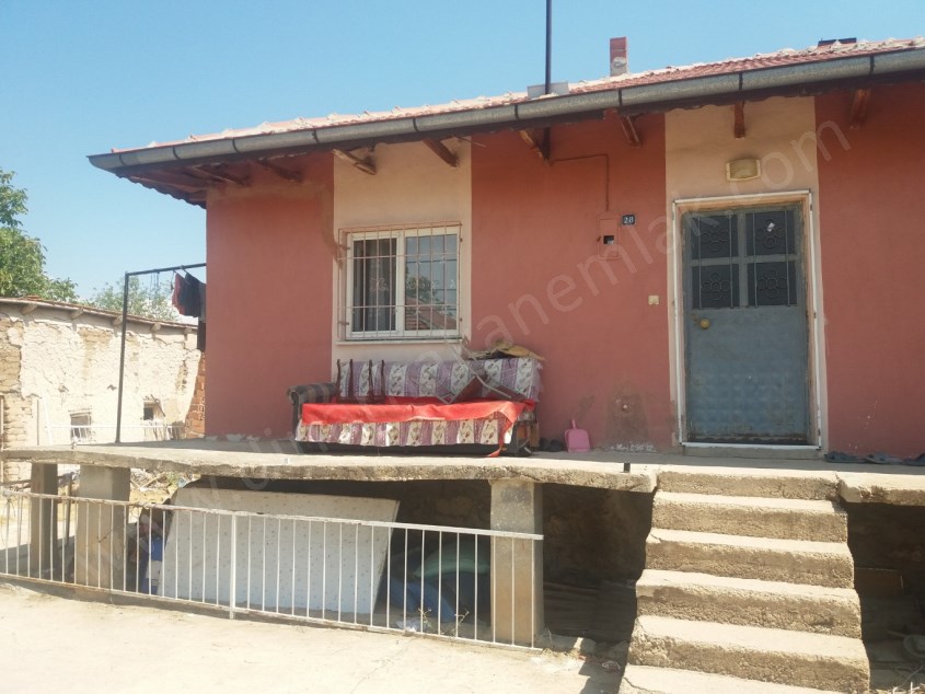 MÜSTAKİL EV YENİ HASTANE MEVKİİNDE