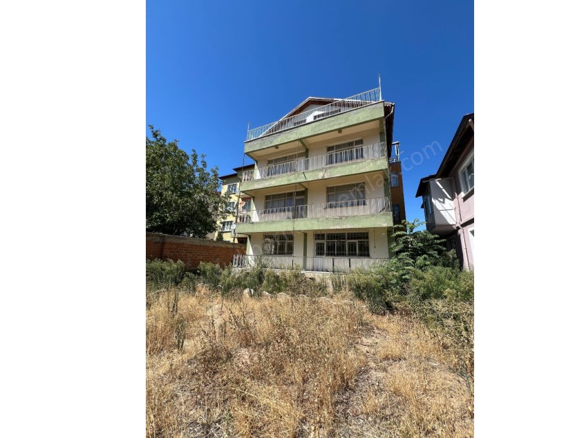 KOMPLE 3 KAT+TERAS KAT+BAHÇELİ BİNA