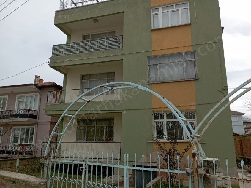 KOMPLE 3 KAT+TERAS KAT+BAHÇELİ BİNA