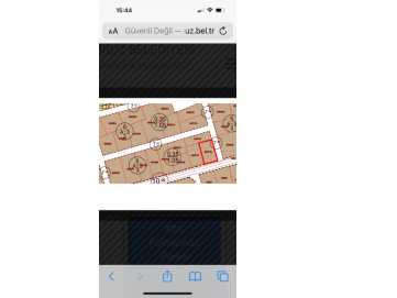 Arsuz şarkonak Mahallesinde ana caddeye yakın iki arsadan oluşan800 m2 köşebaşı satılık arsa