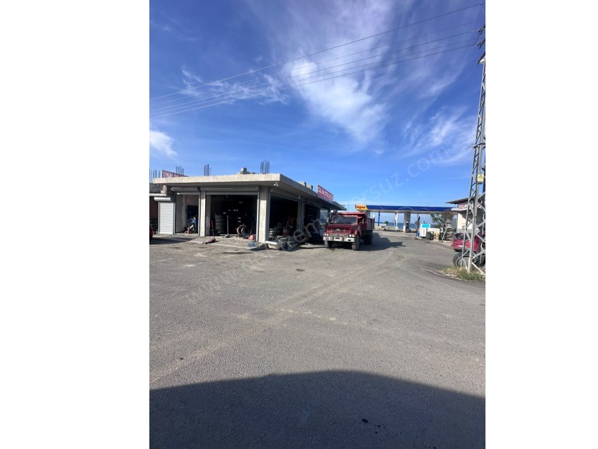 ARSUZ  DİVA OTEL ÇAPRAZI ÖNCEL PETROL ARKASINDA SATILIK 280 M2 ÜST 280 M2 BODRUMLU DÜKKAN SATILIK