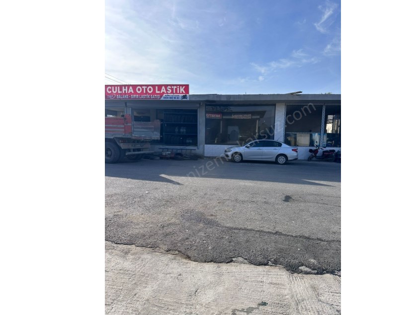 ARSUZ  DİVA OTEL ÇAPRAZI ÖNCEL PETROL ARKASINDA SATILIK 280 M2 ÜST 280 M2 BODRUMLU DÜKKAN SATILIK