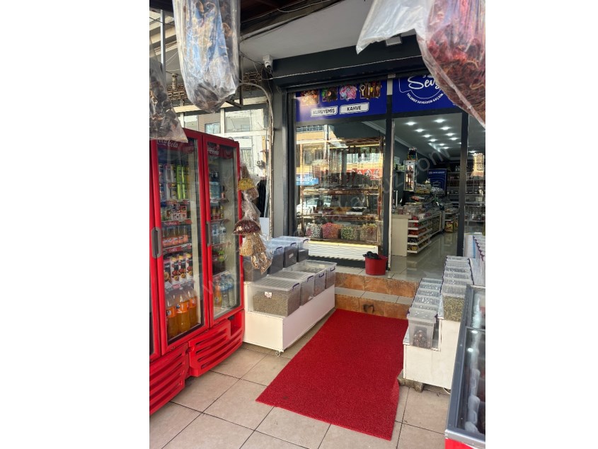 ARSUZ KARAAĞAÇ ŞARKONAK MAHALESİNDE ARSUZ YOLUNA SIFIR SATILIK 85m2 DÜKKAN 