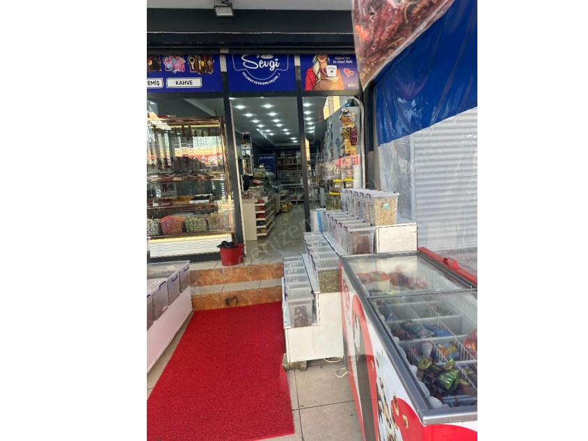 ARSUZ KARAAĞAÇ ŞARKONAK MAHALESİNDE ARSUZ YOLUNA SIFIR SATILIK 85m2 DÜKKAN 