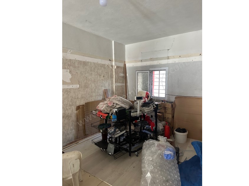 ARSUZ karaağaç Şark konak Mahallesi’nde ARSUZ yoluna sıfır her işe uygun kiralık 65 metre² dükkan