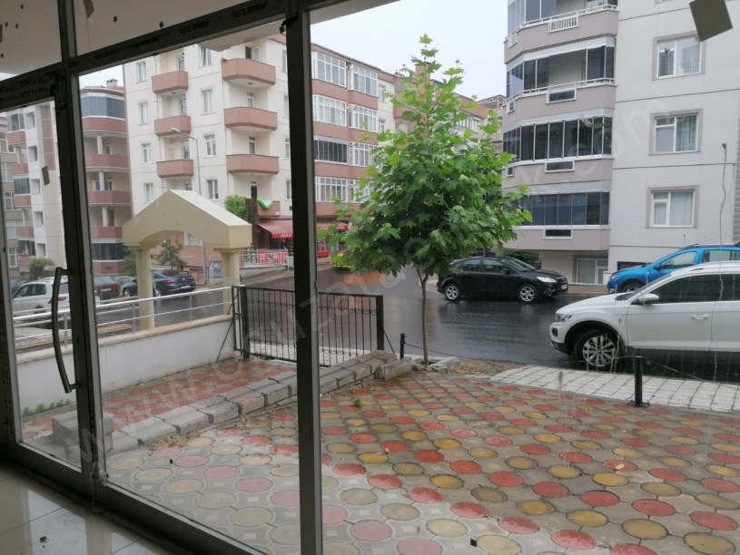 TEKİRDAĞ  CEYPORT ADLİYE VE VALİLİK BİNASINA YAKIN 320M2 İŞYERİ