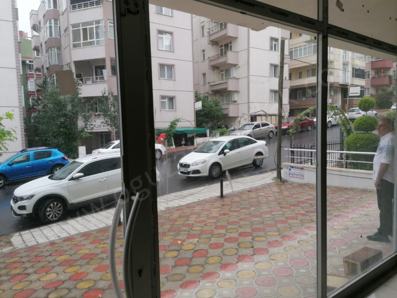 TEKİRDAĞ  CEYPORT ADLİYE VE VALİLİK BİNASINA YAKIN 320M2 İŞYERİ