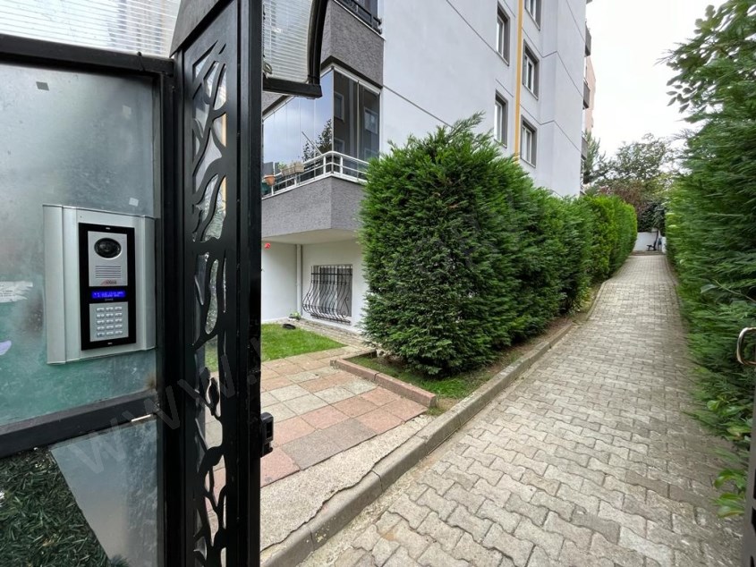 KURTKÖY İBB MESKEN KONUTLARINDA HİLAL KONUTLARINA KOMŞU ARA KAT GÜNEY DOĞU CEPHE