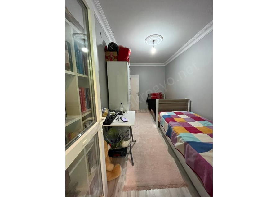 KİPTAŞ HİLAL KONUTLARI KOMPLE YENİLENMİŞ 2+1 ARA KAT DAİRE