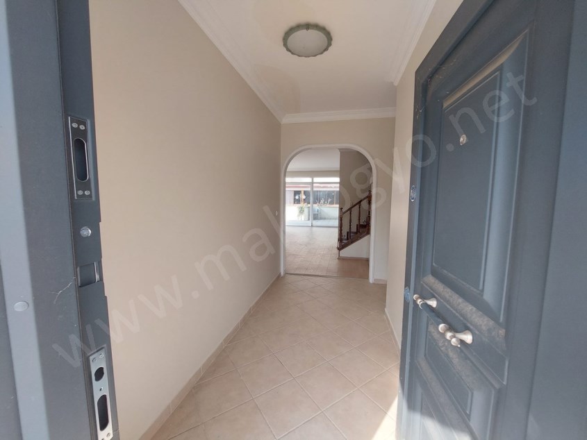 KOCAELİ KARTEPEDE DOĞA İLE İÇ İÇE SATILIK 5+2 VİLLA