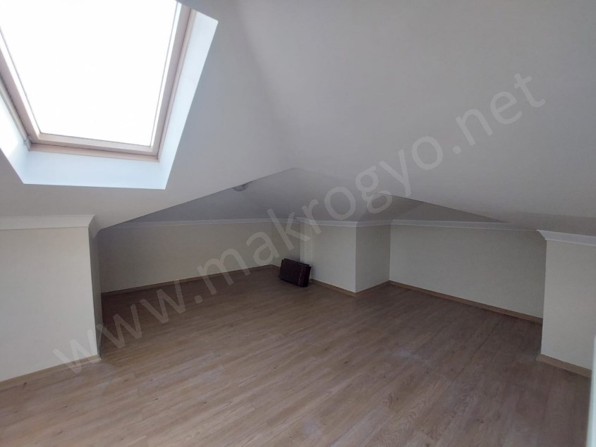 KOCAELİ KARTEPEDE DOĞA İLE İÇ İÇE SATILIK 5+2 VİLLA