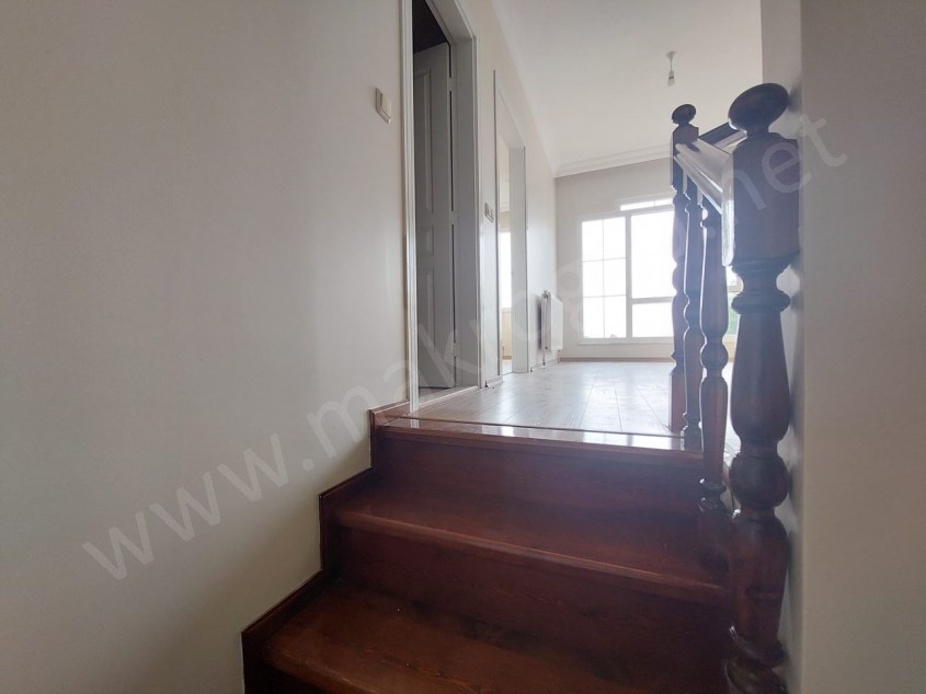 KOCAELİ KARTEPEDE DOĞA İLE İÇ İÇE SATILIK 5+2 VİLLA