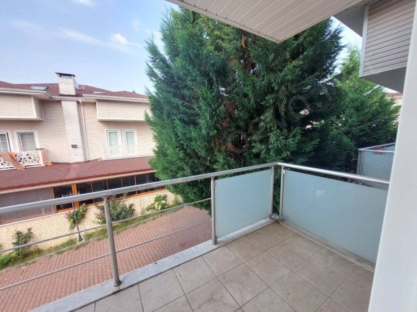 KOCAELİ KARTEPEDE DOĞA İLE İÇ İÇE SATILIK 5+2 VİLLA