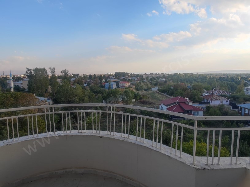 SATILIK LÜKS DAİRE