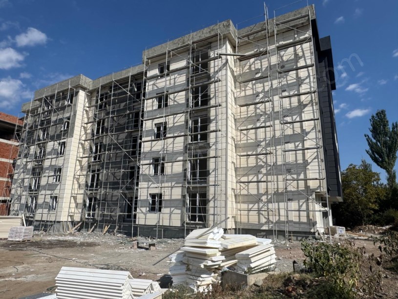 MMD İNŞAAT B BLOK YÜKSEK GİRİŞ 2+0 SATILIK DAİRE