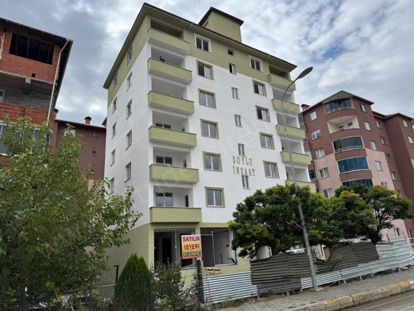 YASİNHAŞİMOĞLU MAH. SOYLU İNŞAAT ZEMİN KAT 120 M2 SATILIK İŞ YERİ