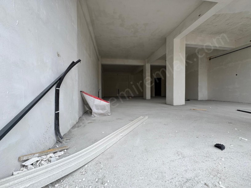 YASİNHAŞİMOĞLU MAH. SOYLU İNŞAAT ZEMİN KAT 120 M2 SATILIK İŞ YERİ