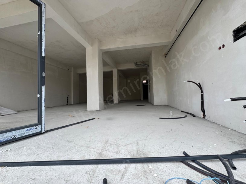 YASİNHAŞİMOĞLU MAH. SOYLU İNŞAAT ZEMİN KAT 120 M2 SATILIK İŞ YERİ