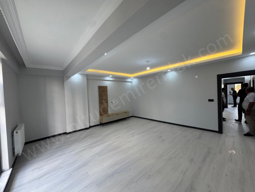 ŞEHİTLER MAH SOYSAL İNŞAAT SATILIK LÜKS DAİRELER 
