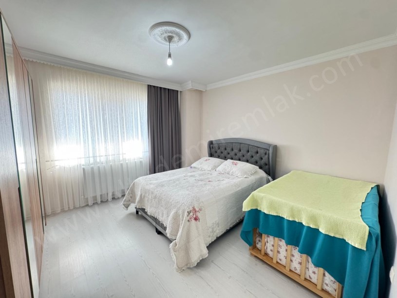 YASİNHAŞİMOĞLU MAH VİLLALAR MEVKİİ  TAVŞANTEPE KONUTLARI A BLOK 4+1 SATILIK DAİRE