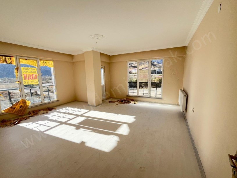 OLTU OPET KAVŞAĞI MMD E BLOK 3, KAT 3+1 SATILIK DAİRE