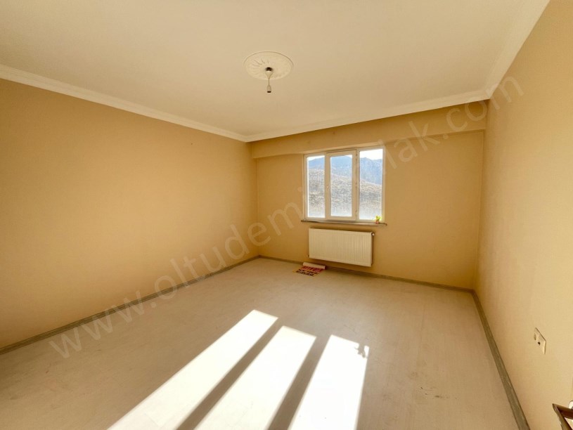 OLTU OPET KAVŞAĞI MMD E BLOK 3, KAT 3+1 SATILIK DAİRE