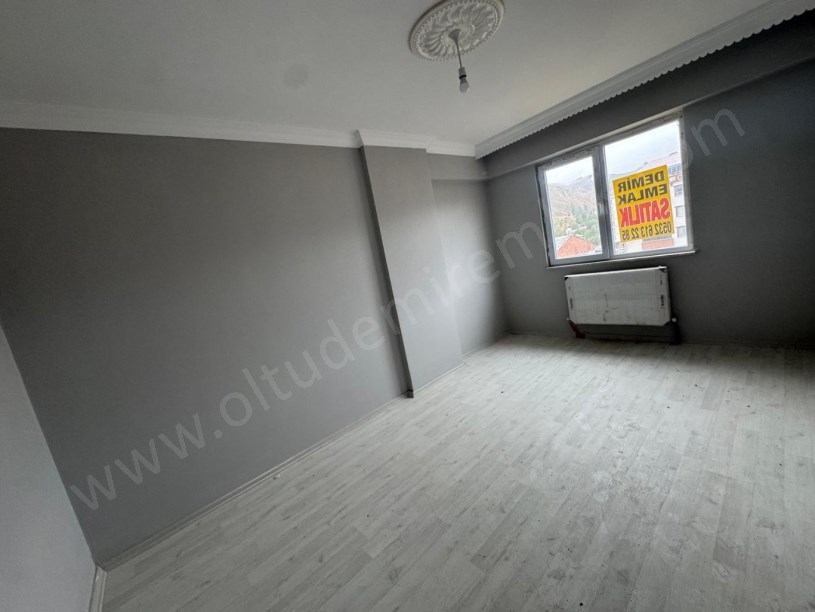 OLTU ŞEHİTLER MAHALLESİ MUSTAFA DOĞAN İNŞAAT SATILIK DUBLEKS 