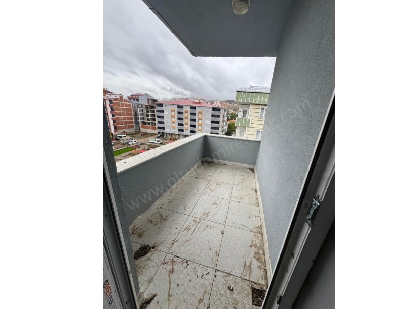 OLTU ŞEHİTLER MAHALLESİ MUSTAFA DOĞAN İNŞAAT SATILIK DUBLEKS 