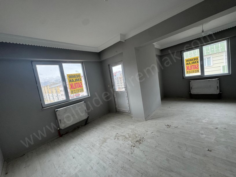 OLTU ŞEHİTLER MAHALLESİ MUSTAFA DOĞAN İNŞAAT SATILIK DUBLEKS 