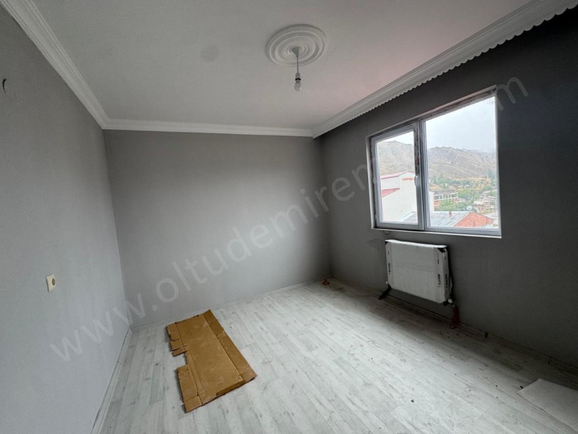 OLTU ŞEHİTLER MAHALLESİ MUSTAFA DOĞAN İNŞAAT SATILIK DUBLEKS 