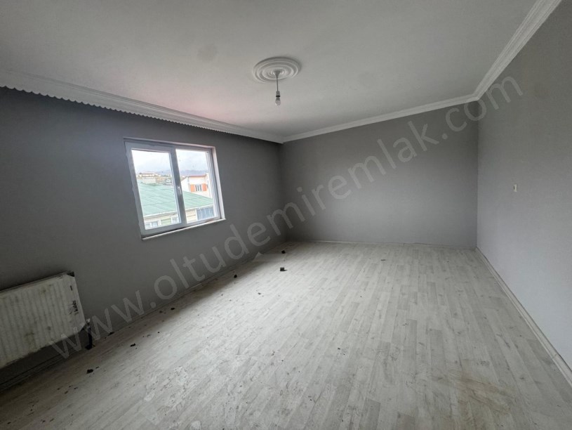 OLTU ŞEHİTLER MAHALLESİ MUSTAFA DOĞAN İNŞAAT SATILIK DUBLEKS 