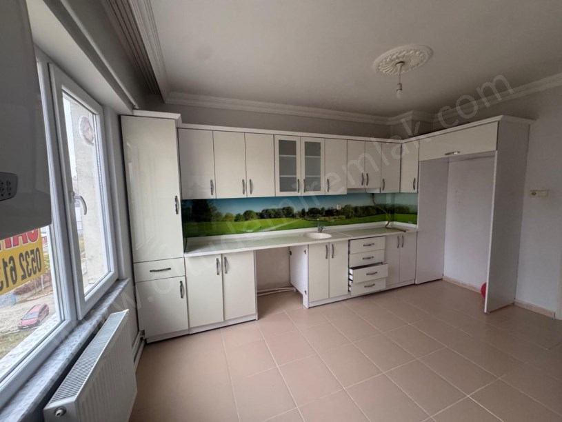 YASİN HAŞİMOĞLU MAHALLESİ YILDIZ EVLER SİTESİ 1. ETAP B BLOK 5. KAT SATILIK 3+1 DAİRE