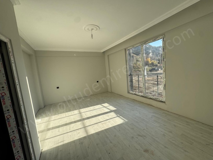 ŞEHİTLER MAHALLESİ MMD İNŞAAT YÜKSEK GİRİŞ 3+1 SATILIK DAİRE