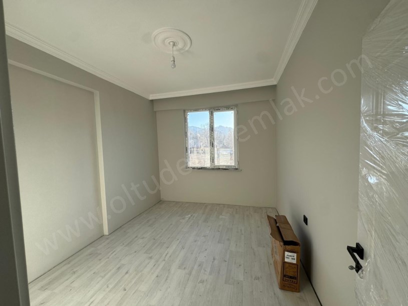 ŞEHİTLER MAHALLESİ MMD İNŞAAT YÜKSEK GİRİŞ 3+1 SATILIK DAİRE